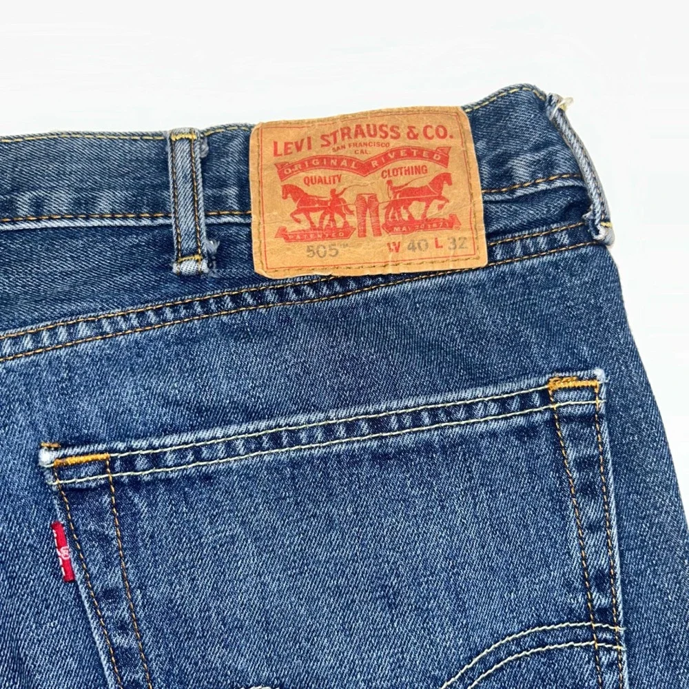 Levi's 505 Regular Fit Jeans Mens 40x32 Blue Denim Straight Leg Work Casual